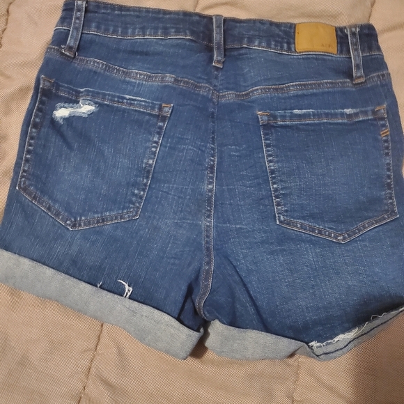 Aeropostale Seriously Stretchy Super High Rise Denim Midi Shorts Sz 12 Distress - Picture 4 of 8